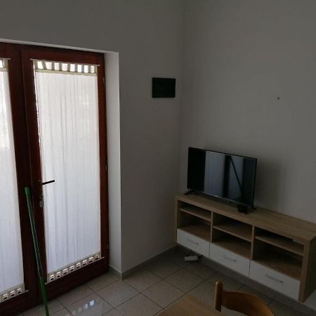 Apartments Maricic Затон Экстерьер фото