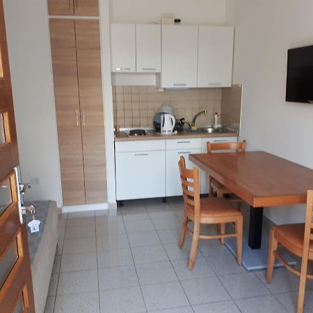 Apartments Maricic Затон Экстерьер фото