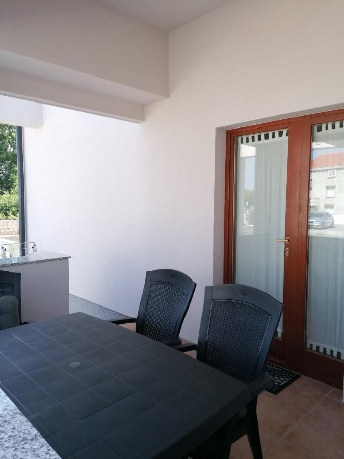 Apartments Maricic Затон Экстерьер фото