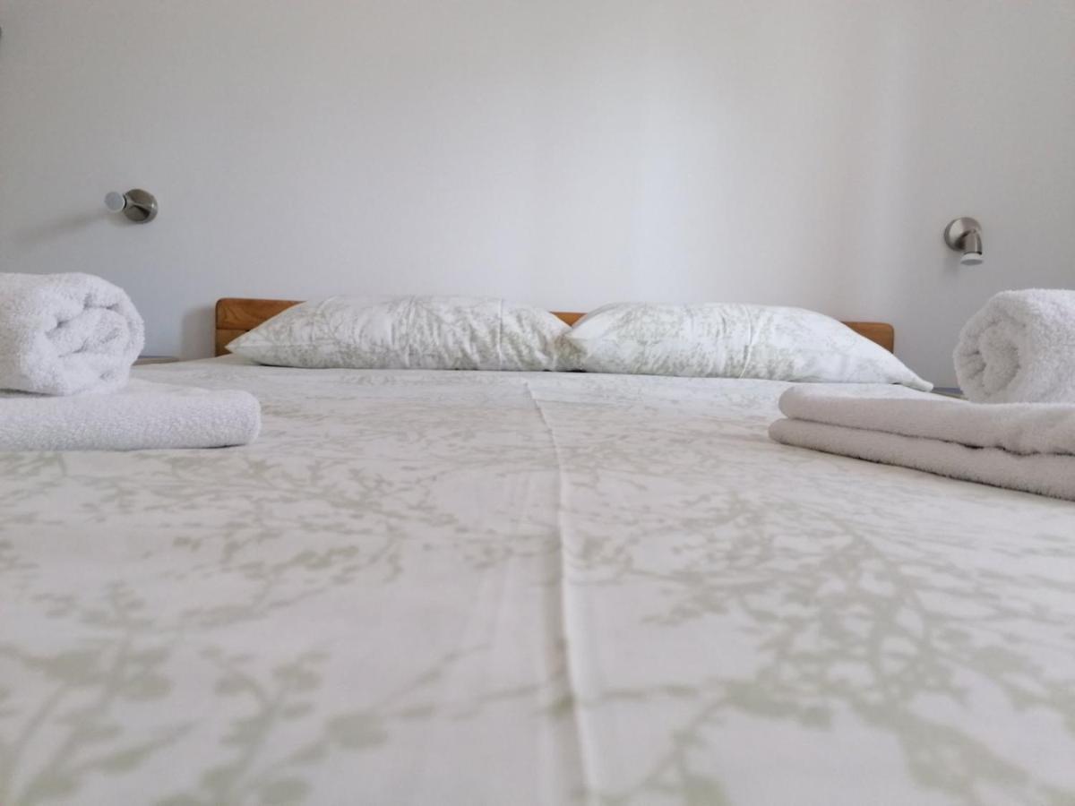 Apartments Maricic Затон Экстерьер фото